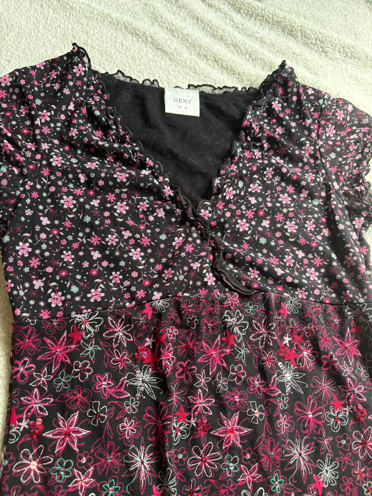 Floral sequin blouse with cap sleeves